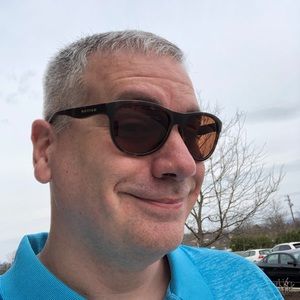 Meet your Posher, Marc